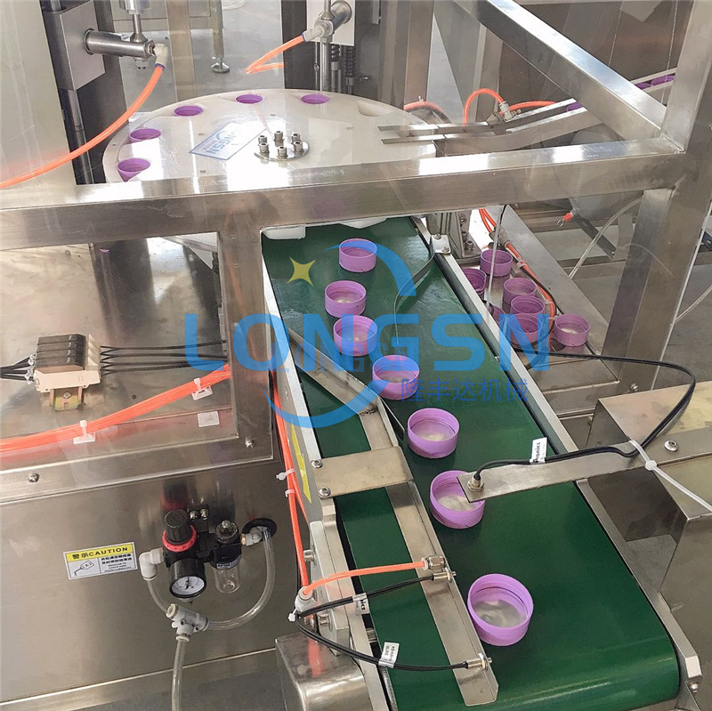 Machine d'insertion automatique de bourre de machine de garniture de couvercle de machine d'ouate de chapeau de fournisseur de la Chine