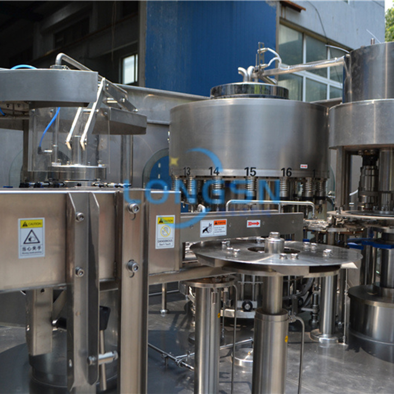 Machine d'embouteillage de remplissage automatique d'eau minérale de bouteille d'ANIMAL FAMILIER