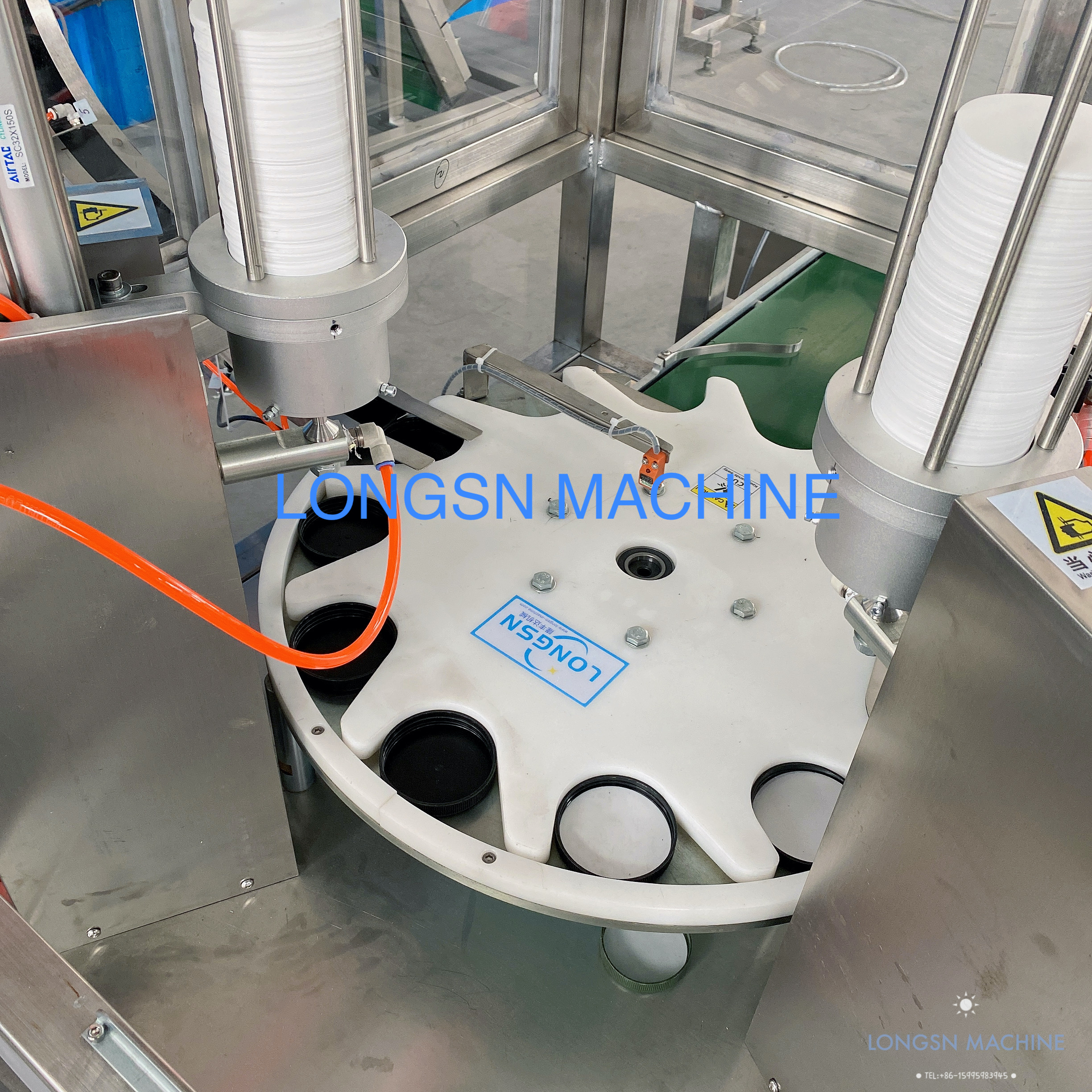 Plastique automatique de 28 mm 30 mm Medical Capuchage Machine d'insERT Machine d'insertion